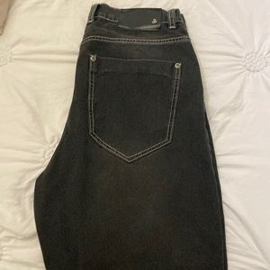 Men’s loose jeans